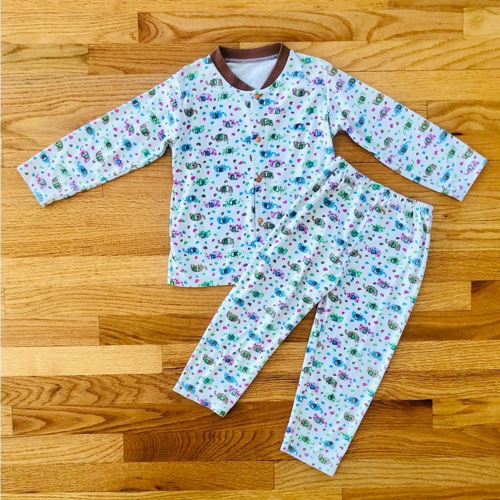 A set of 5 pairs kids pajamas - animal, vehicle & sport prints size 4